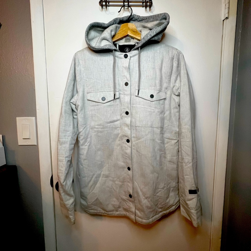 NWOT Volcom Women’s Snowboard jacket